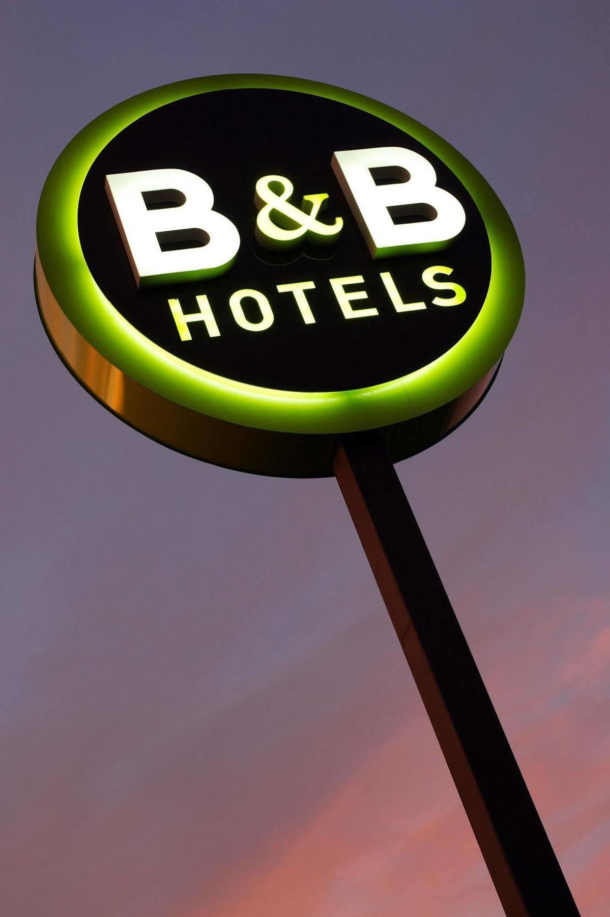 B&B Hotel Clermont-Ferrand Le Brezet Aeroport Экстерьер фото